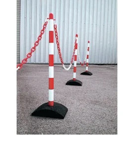 Safety Chain Set, 5 Posts, Chain and S Hooks
